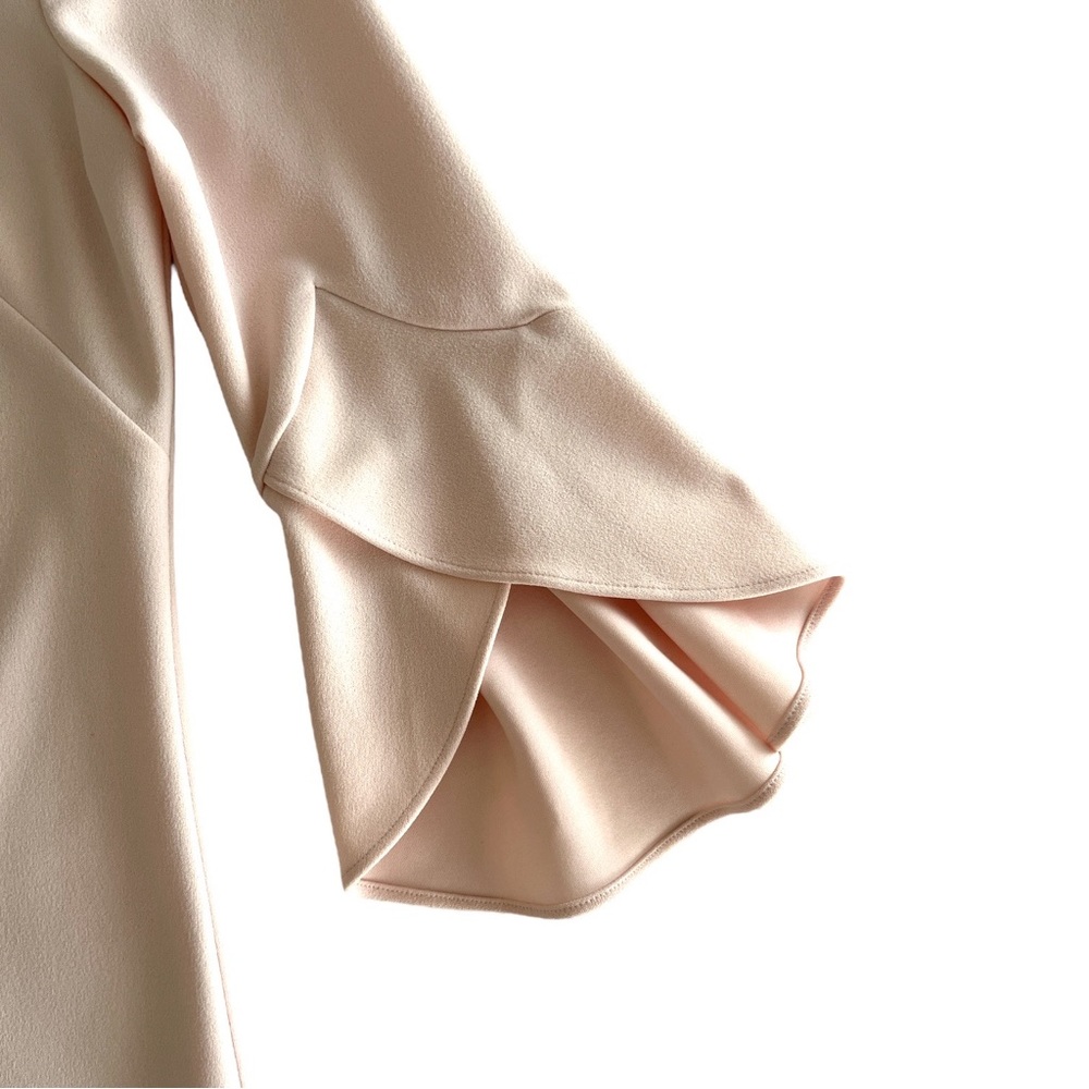 ✧ Blush pink bell sleeve dress - Picture 6 of 9